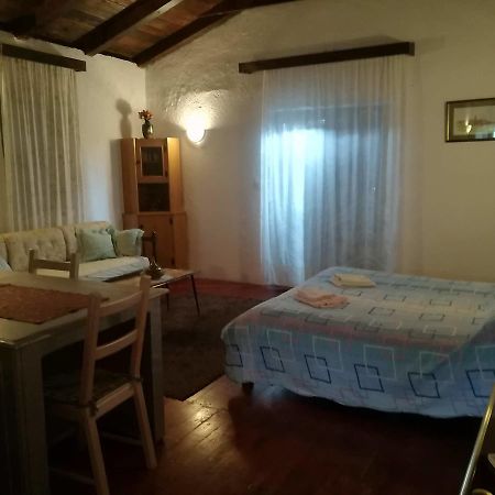 Agroturizam Toni Apartamento Motovun Exterior foto