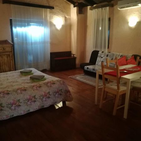 Agroturizam Toni Apartamento Motovun Exterior foto